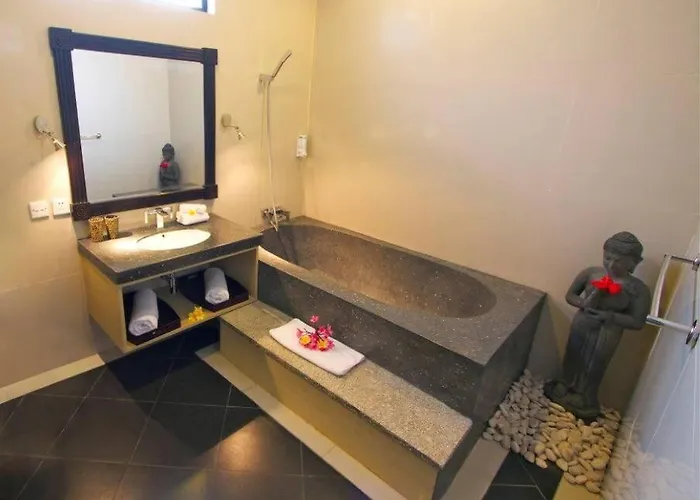 Villa 5 Bedroom - Regency B8
