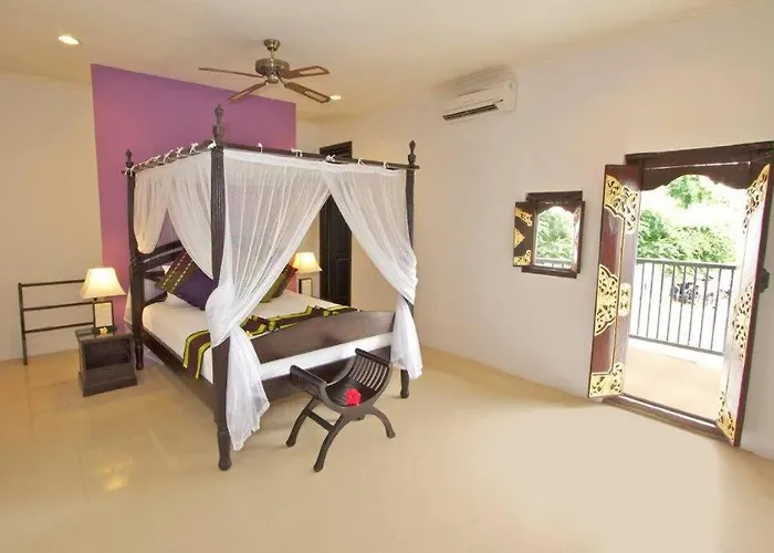 5 Bedroom - Regency B8 Villa