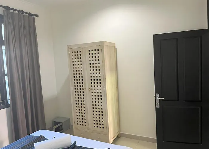 5 Bedroom - Regency B8 Villa